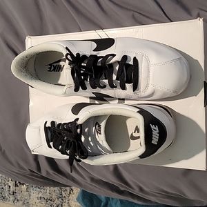 Nike Cortez men white black